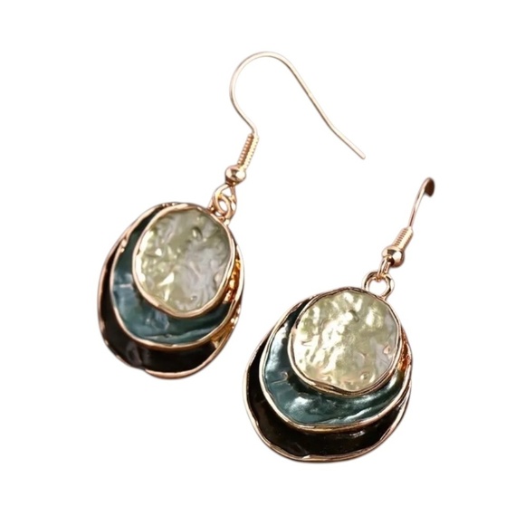 Boho Three Layer Jewelry Necklace and Earrings Set Circular Green - Picture 2 of 4